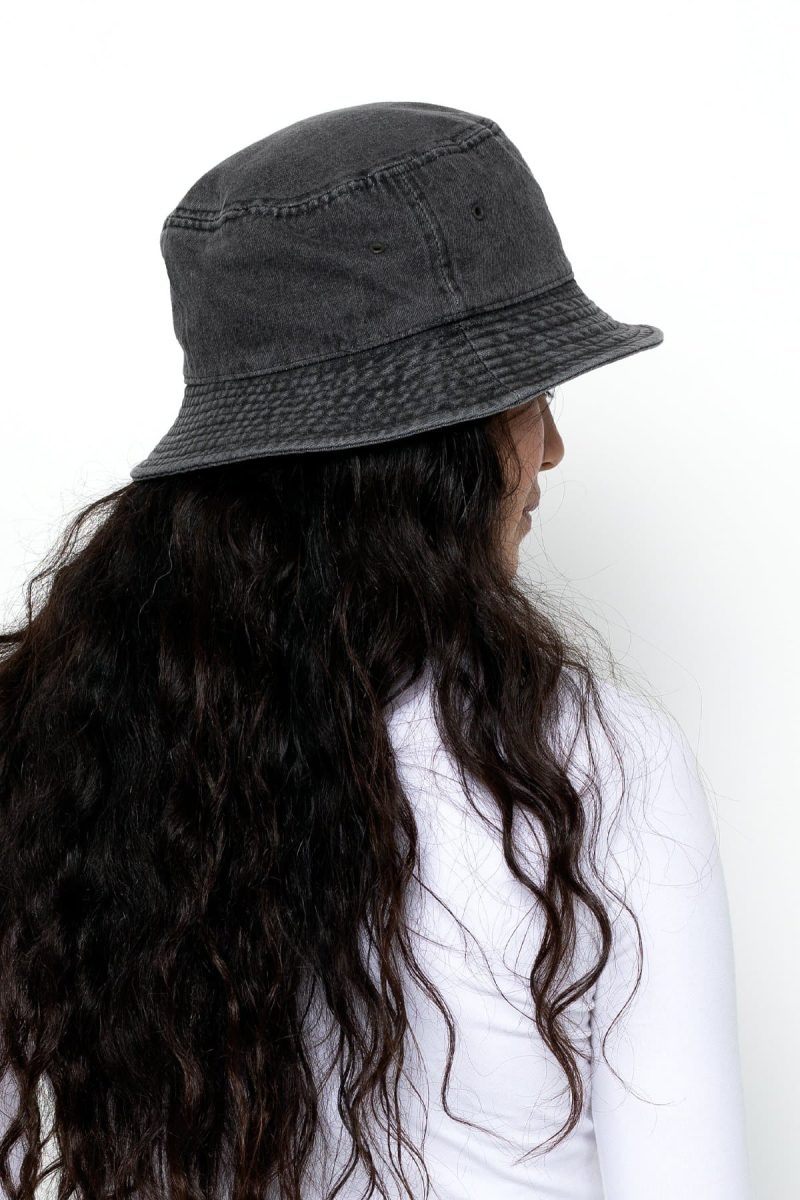 HAT01 MOREPHOTO3