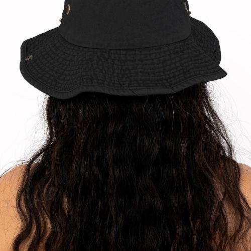 HAT04 Black