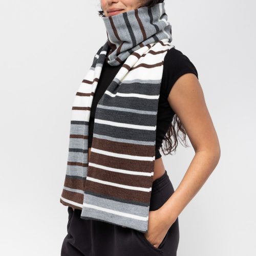 JQSCARF30 CHARCOAL CREME3