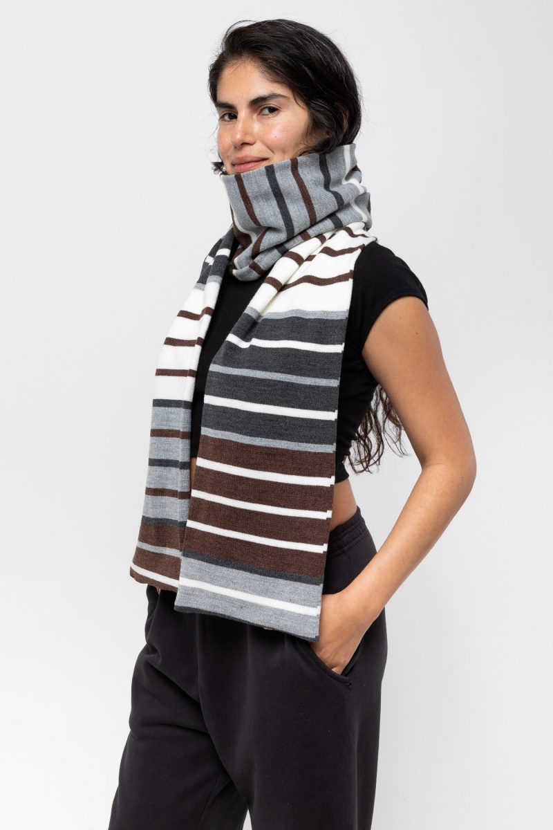 JQSCARF30 CHARCOAL CREME3