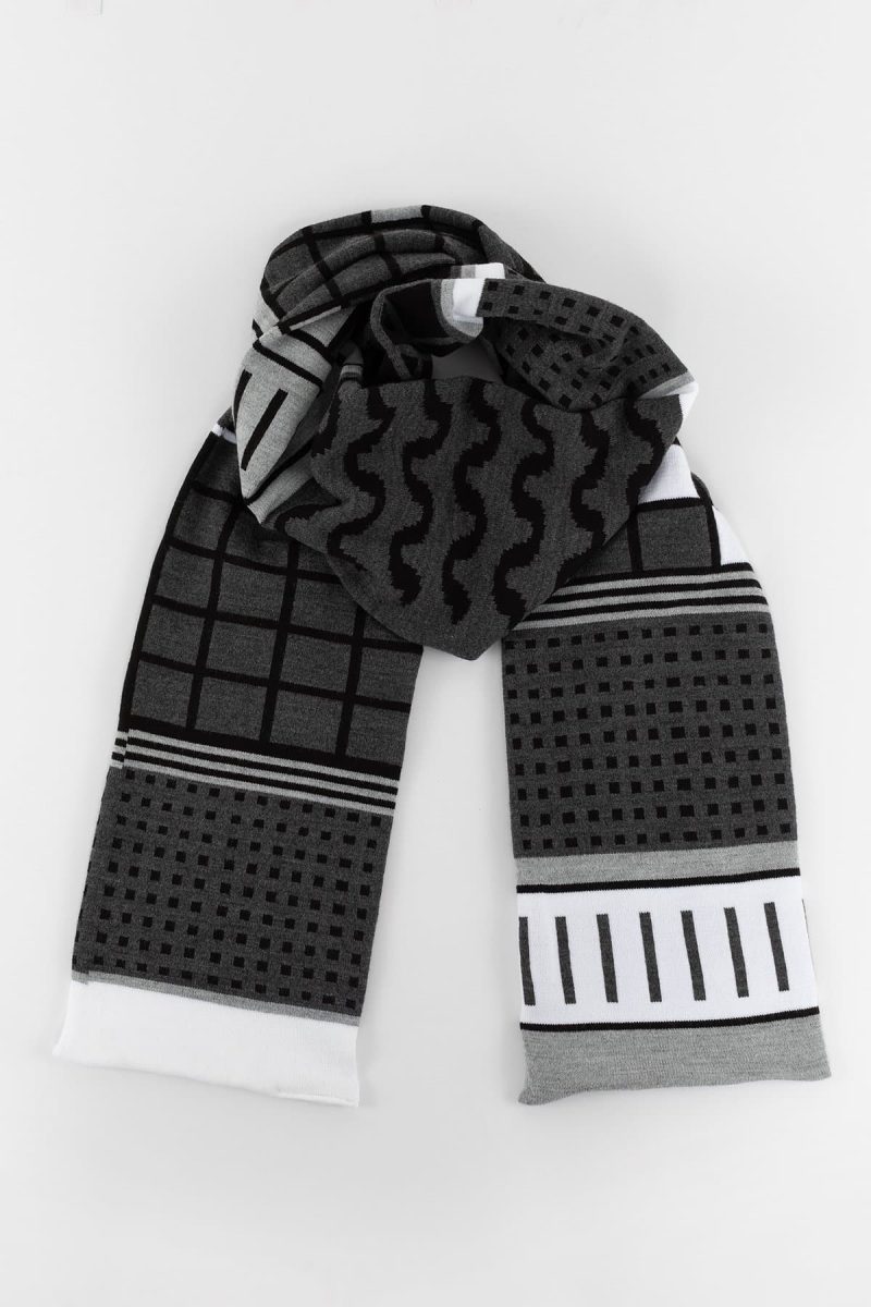 JQScarf01 BlackWhite1